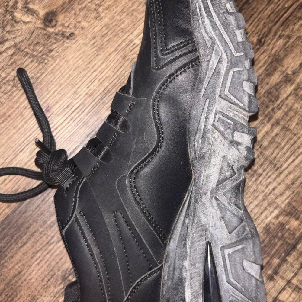Sleek Black Platform Sneakers for Women